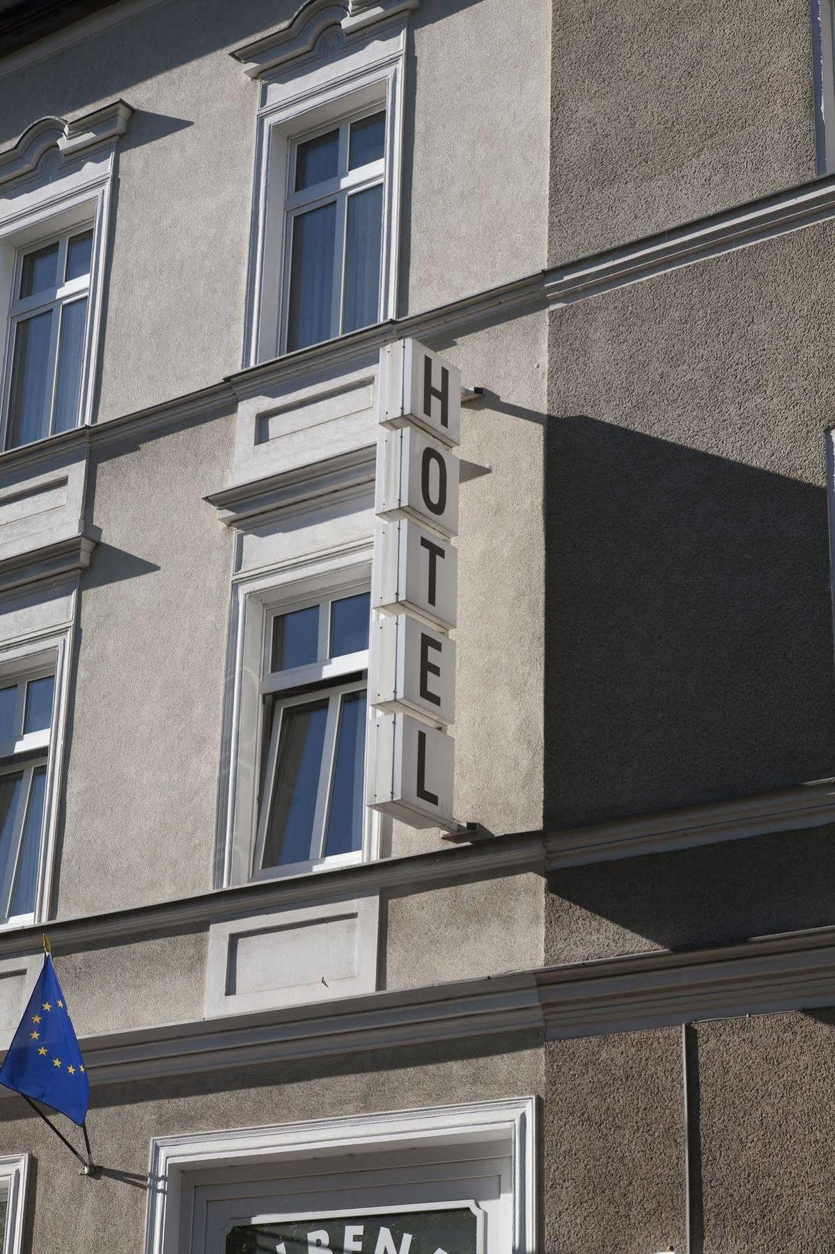 Hotel Albena - Garni Hotel Fürstenwalde Εξωτερικό φωτογραφία
